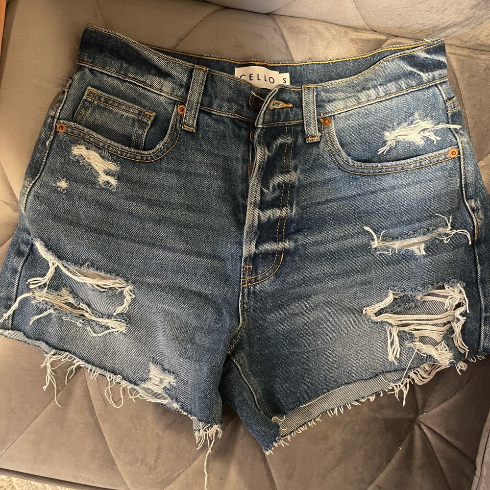 Distressed shorts